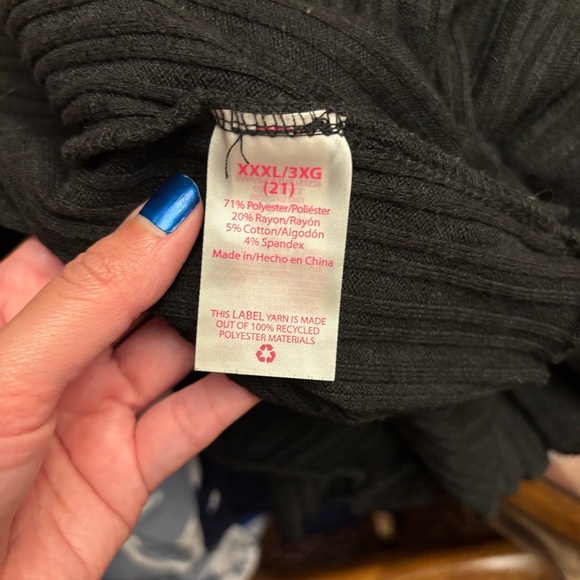 Black Ribbed Button-Front Dress - Picture 10 of 10